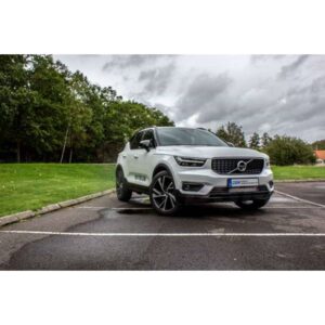 Volvo XC40 2018- Modellanpassat kit för LED-ramp