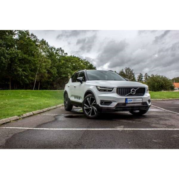 Volvo XC40 2018- Modellanpassat kit för LED-ramp