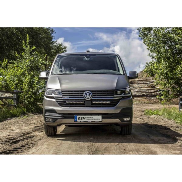 Volkswagen T6.1 (nya T6) LED-ramp - 2st Optibeam Captain 14tum + modellanpassat monteringsfäste