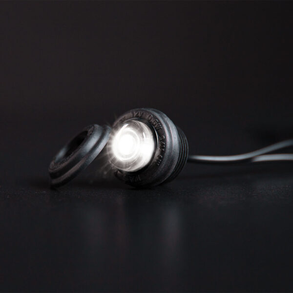 Strands FREEDOM BLACK RAVEN POSITIONSLJUS VIT