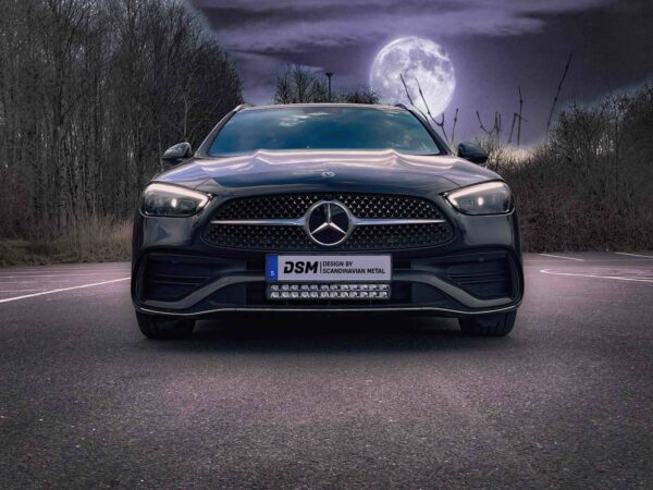 Mercedes-Benz C-Klass S206/W206 2022-2023+ Modellanpassat kit med LED-ramp