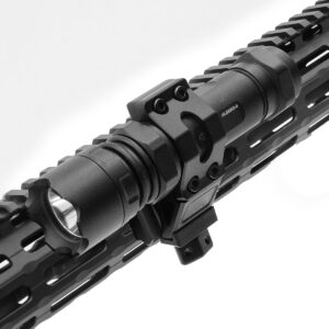 UTG PRO M-LOK 4-Slot Picatinny Rail – Svart