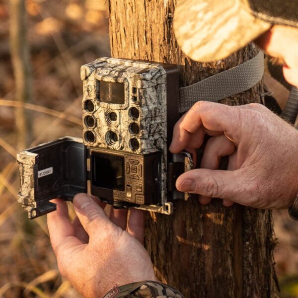 Bushnell Core DS-4K No Glow Trail Camera