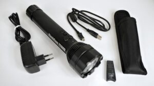 Patroller lampa med HD-kamera – 230 lumen – produktbild 1