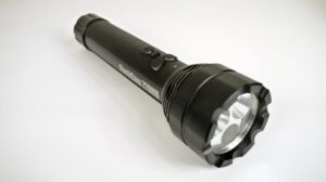 Patroller lampa med HD-kamera – 230 lumen