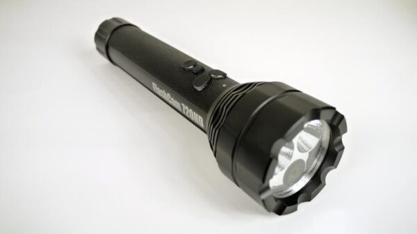 Patroller lampa med HD-kamera – 230 lumen