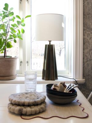 Aira bordslampa bränd mässing 65 cm