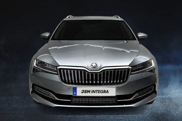 Integra grill kit Skoda Octavia 2021-2023+ Optibeam Super Captain 600