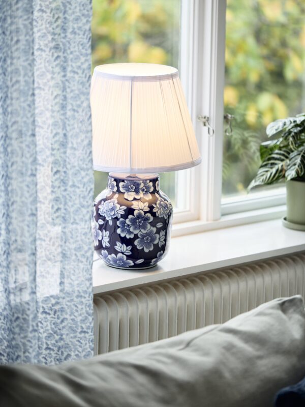 Fanny bordslampa Blå/vit 47 cm