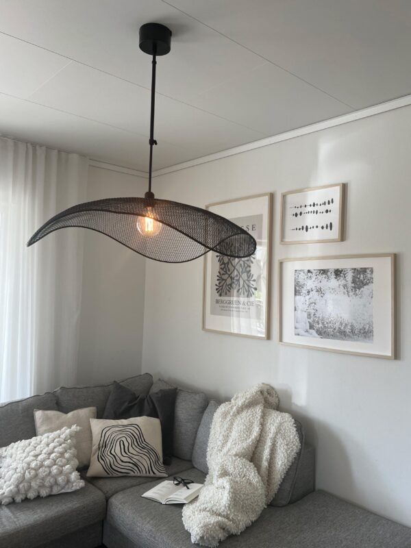 Vivi taklampa 79 cm Svart metall takkopp