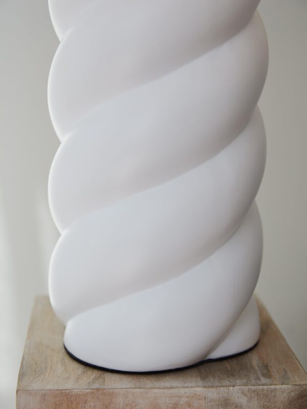 Spin lampfot vit keramik 41 cm