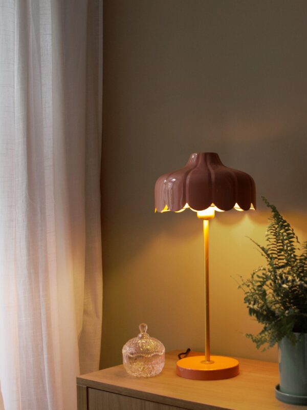 Wells bordslampa Mellanrosa/guld 50 cm