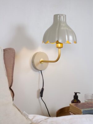Wells vägglampa Beige/guld 21 cm