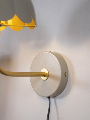 Wells vägglampa Beige/guld 21 cm